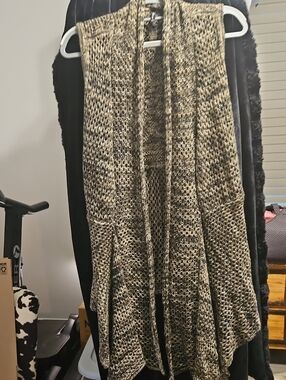 new directions Black and Cream Marled Knit Vest